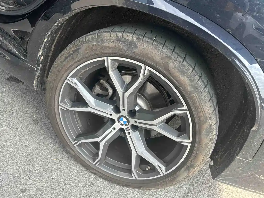 BMW X5 2022 xDrive 40Li M Sport