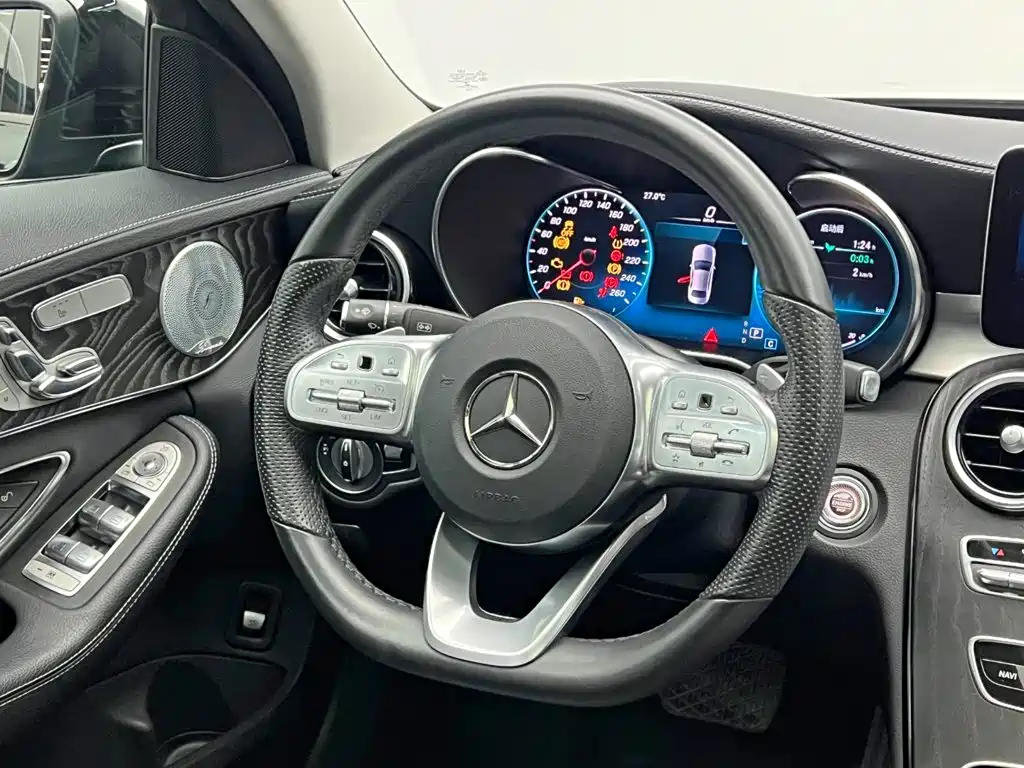 Mercedes-Benz C-Class — миниатюра 23