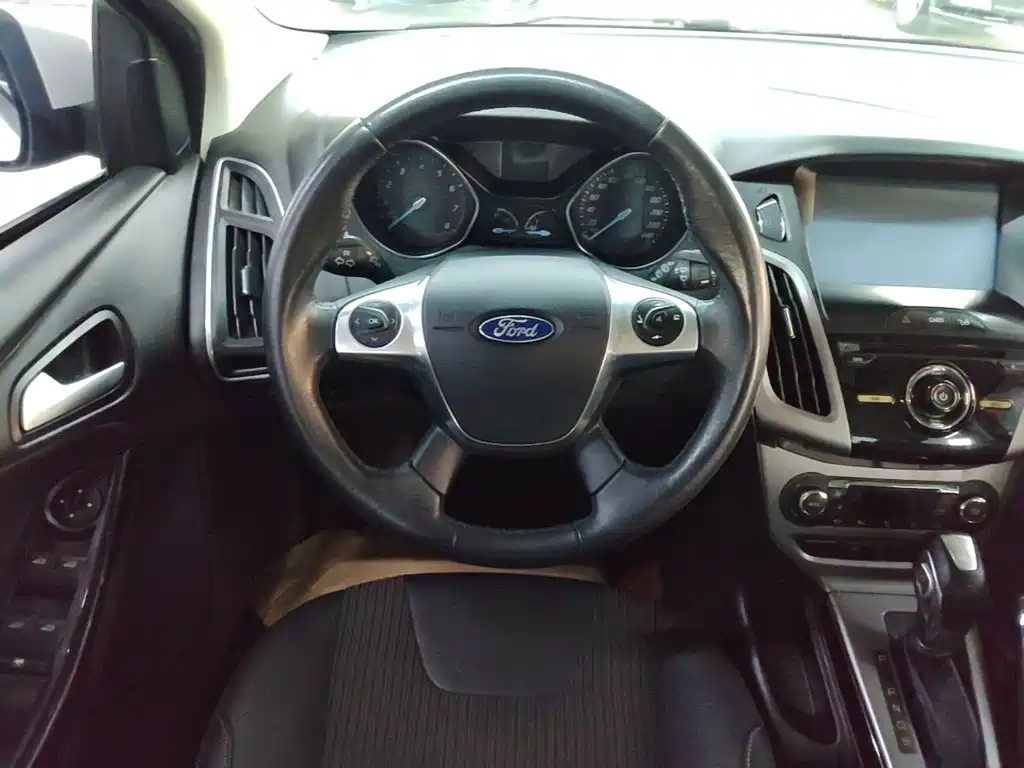 Ford Focus — миниатюра 11