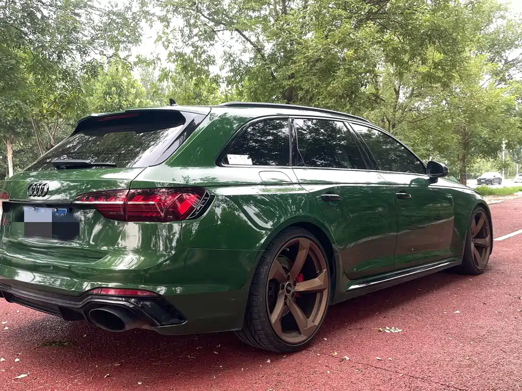 Audi RS 4 — миниатюра 6