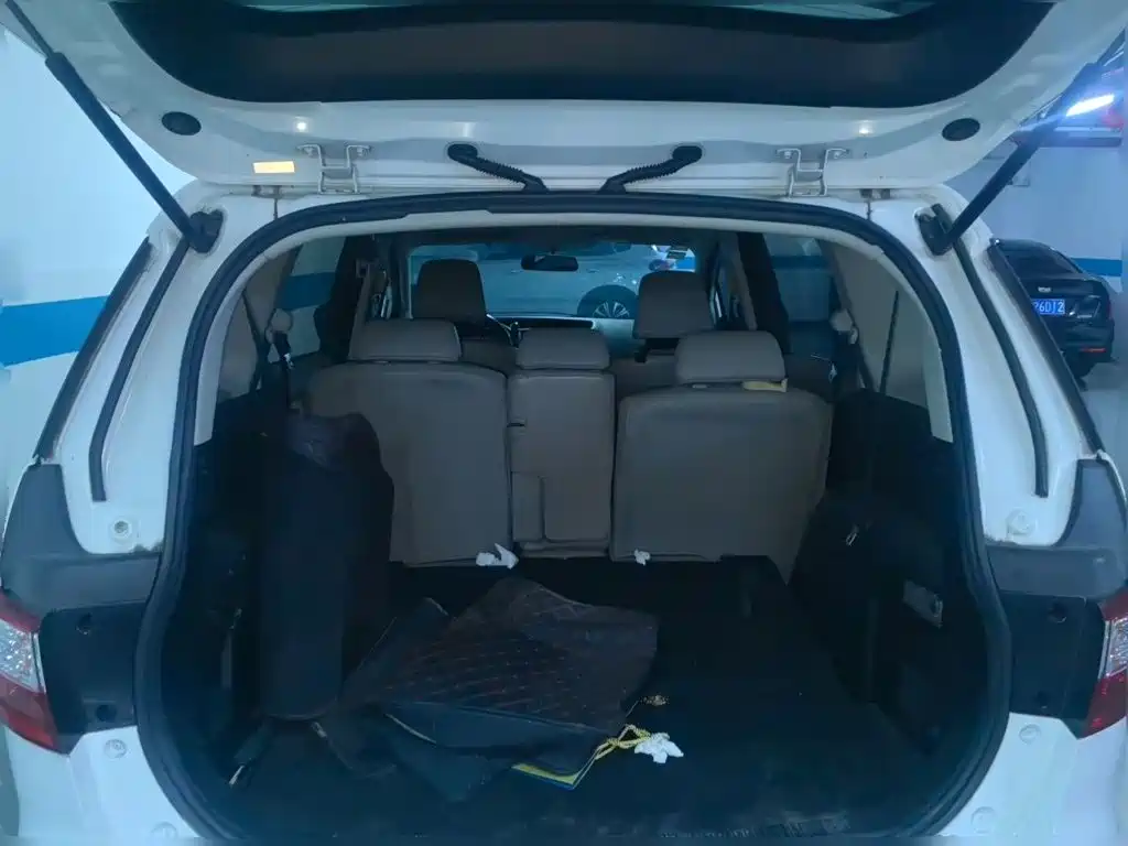 Mazda 5 — миниатюра 16