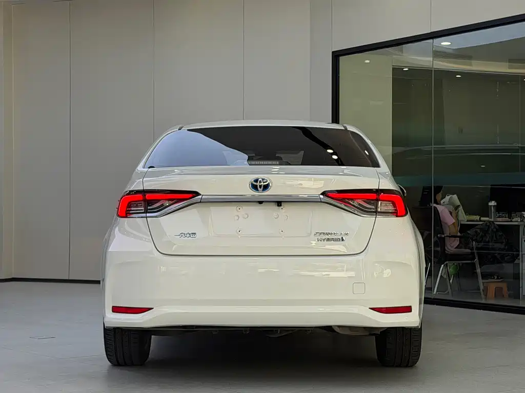 Toyota Corolla 2021 1.8L E-CVT Elite
