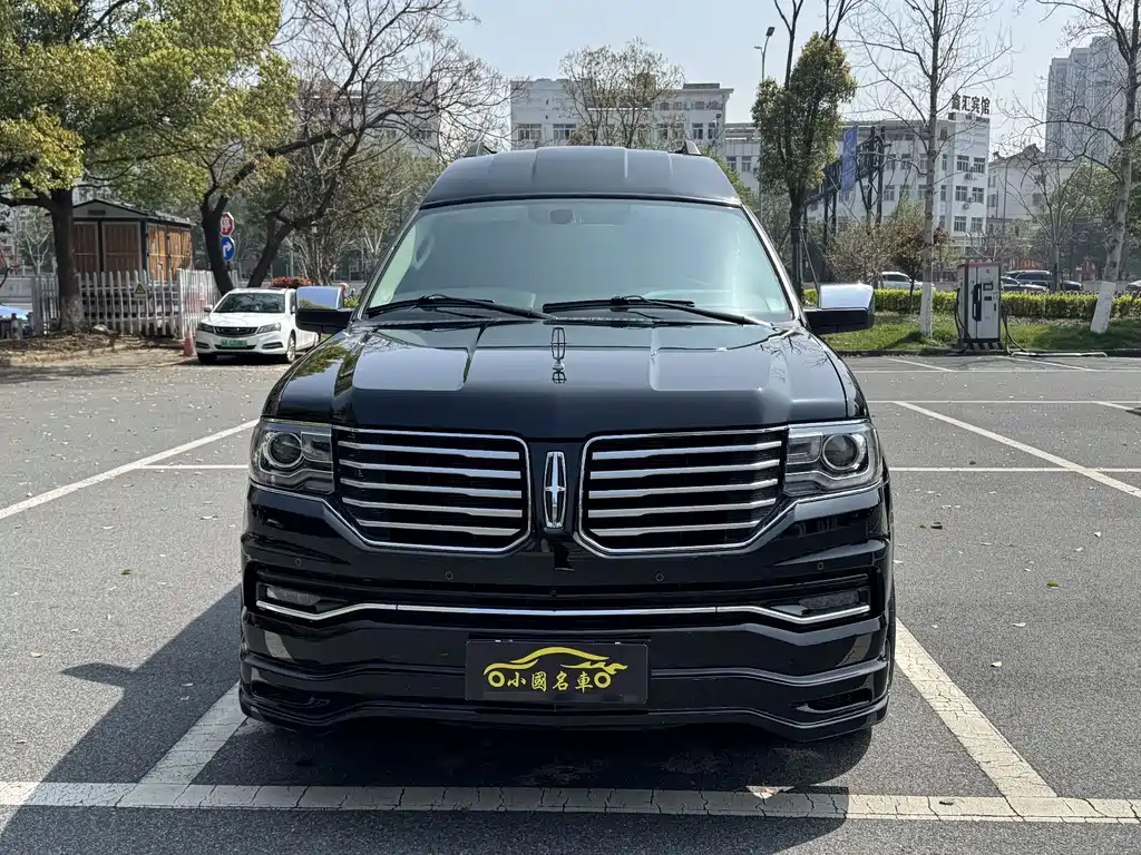 Lincoln Navigator 2018 3.5T V