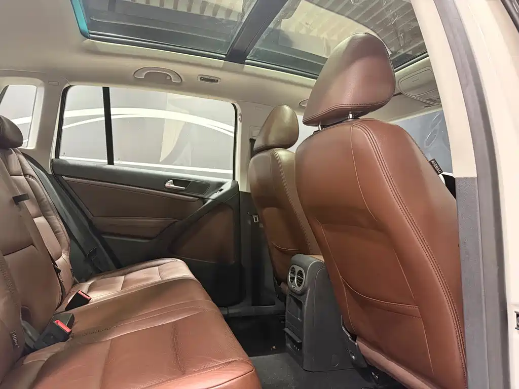 Volkswagen Tiguan — миниатюра 9