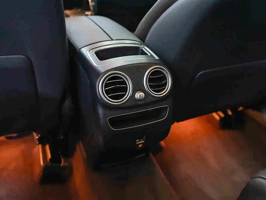 Mercedes-Benz GLC — миниатюра 9