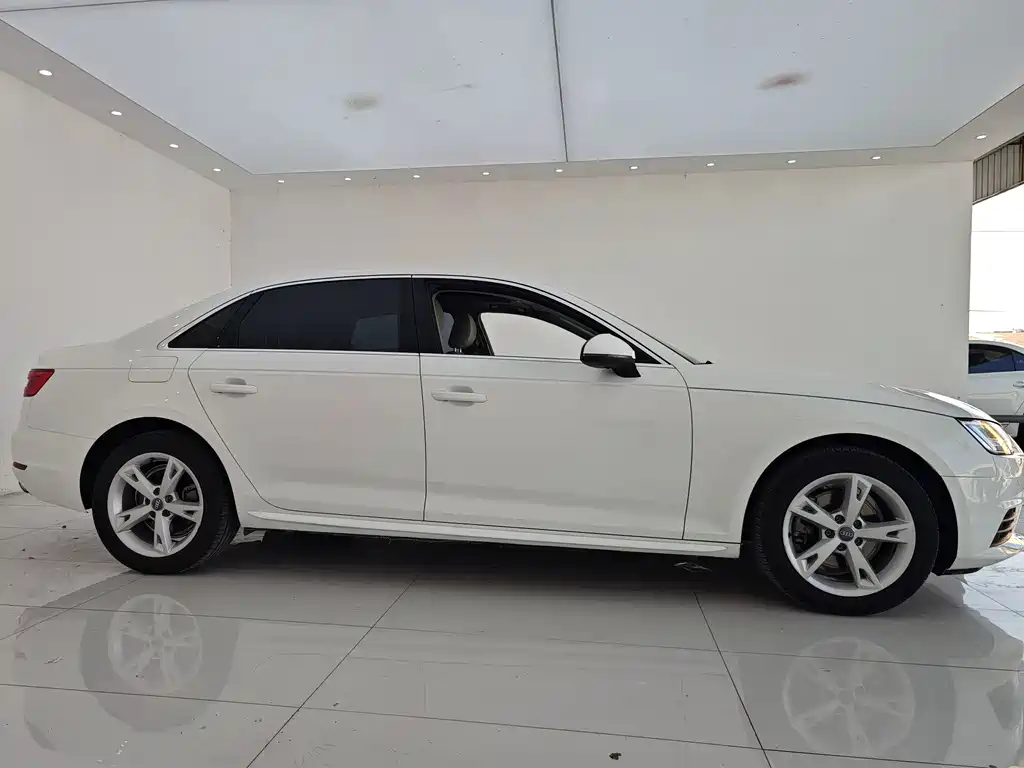 Audi A4L — миниатюра 25