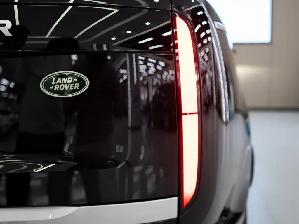 Land Rover Range Rover 2023 3.0 L6 400PS Long Wheelbase