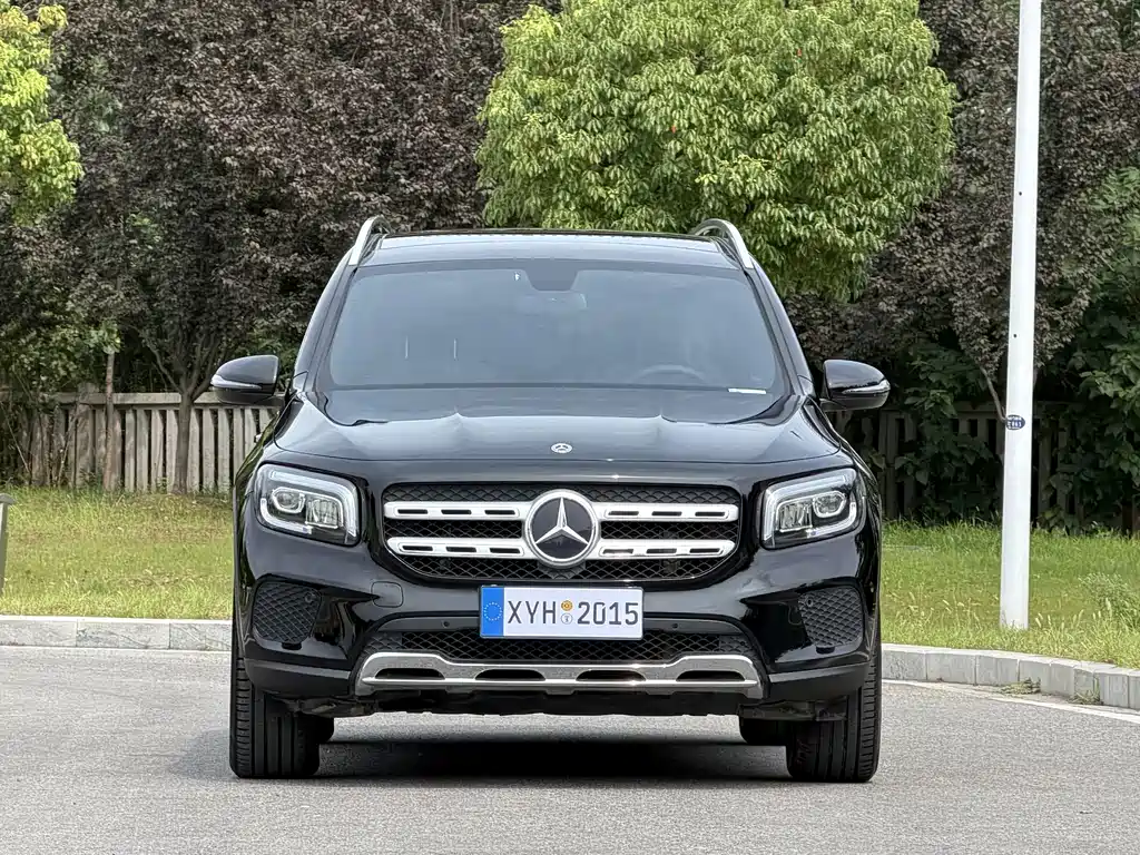 Mercedes-Benz GLB — миниатюра 2