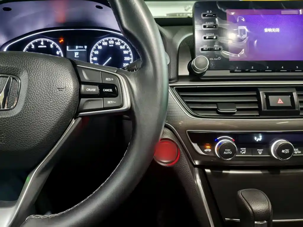 Honda Accord — миниатюра 16