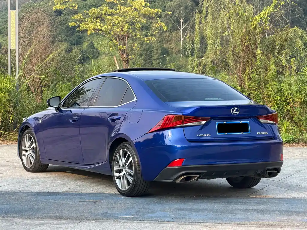 Lexus IS — миниатюра 12