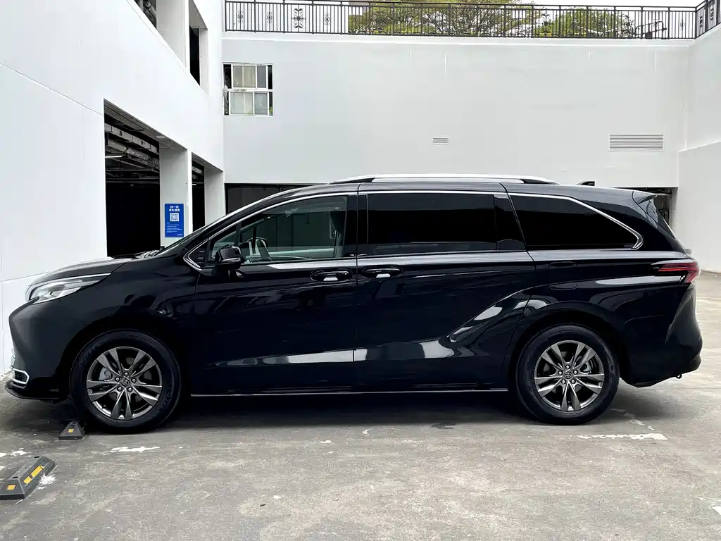 Toyota Sienna 2026 2.5L Comfort