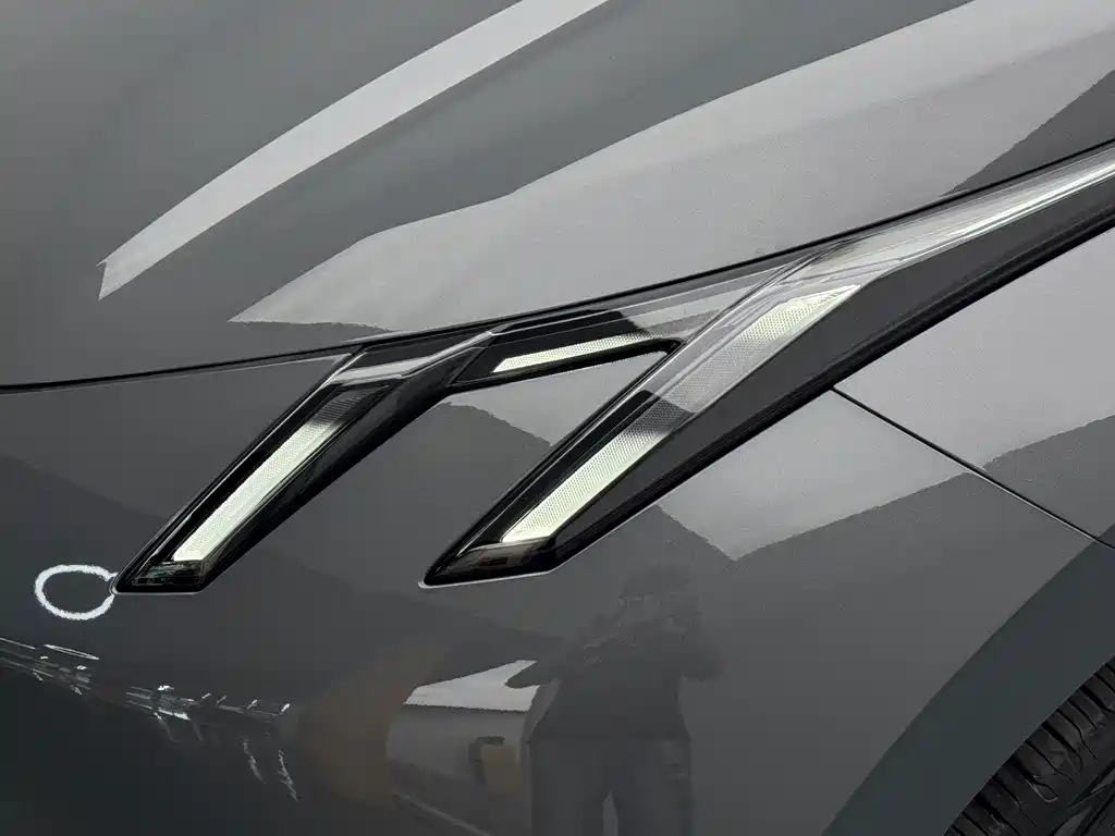 Lynk & Co Z20 — миниатюра 16