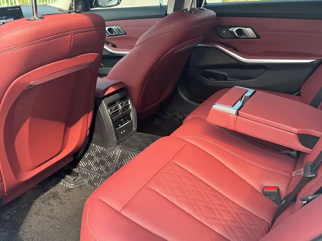 BMW 3 Series — миниатюра 7