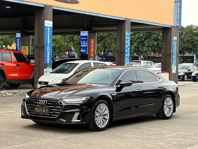 Audi A7L