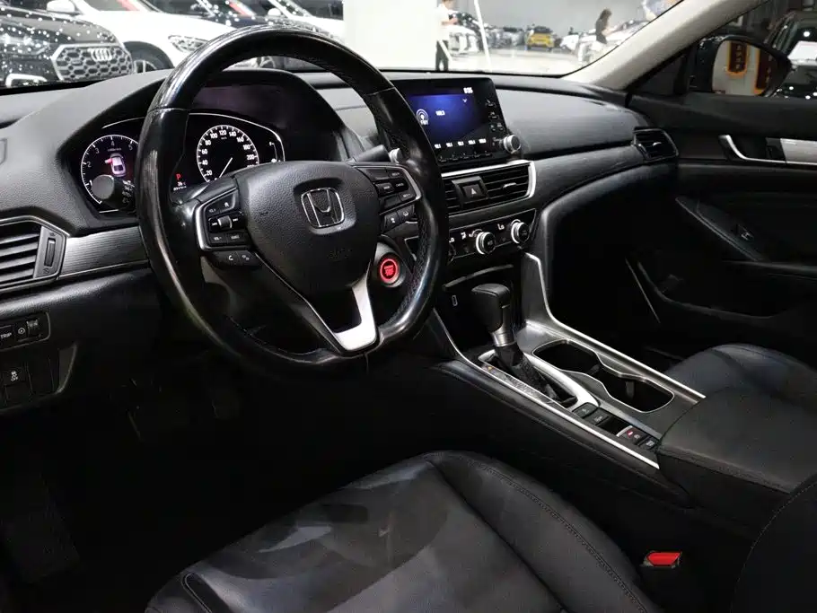 Honda Accord — миниатюра 6