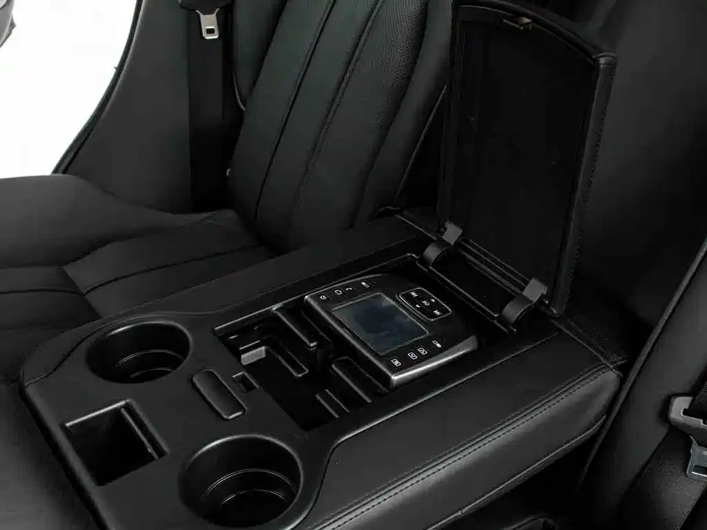 Land Rover Range Rover — миниатюра 11