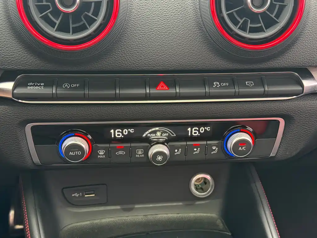 Audi S3 — миниатюра 10