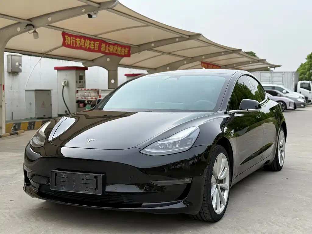 Tesla Model 3 2020