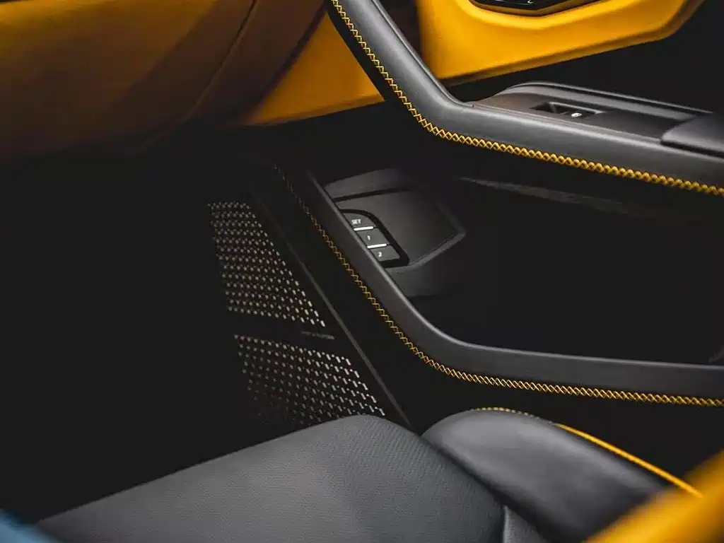 Lamborghini Urus SE — миниатюра 4