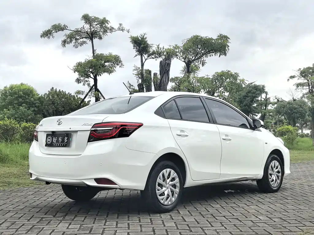 Toyota Vios — миниатюра 5