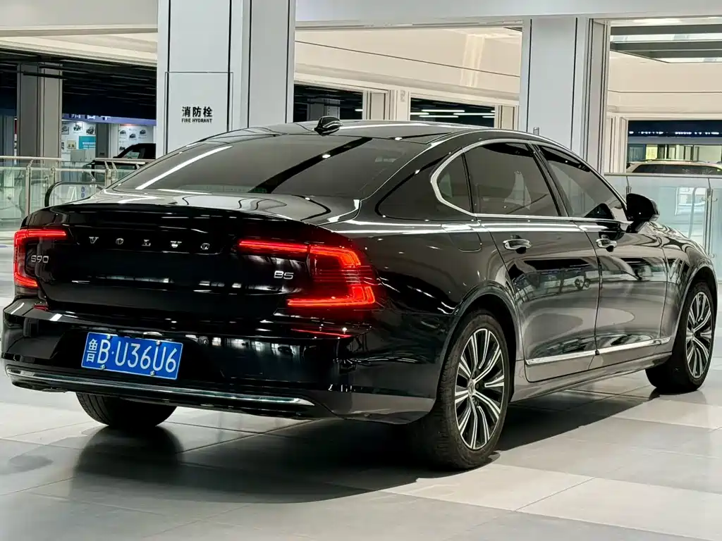 Volvo S90 2021 B5 Luxury