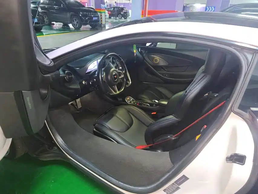 McLaren 570 — миниатюра 4