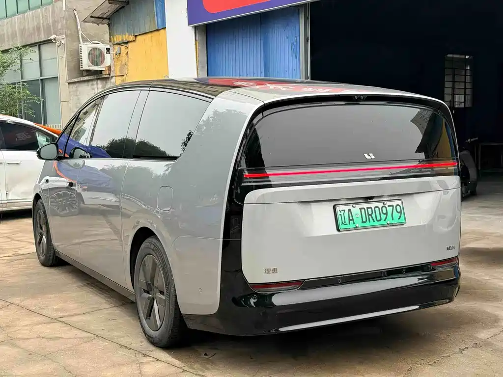 Li Auto Li MEGA — миниатюра 7