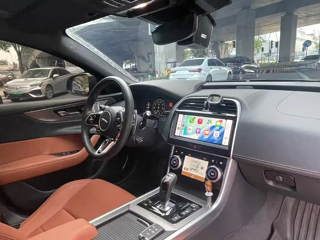 Jaguar XEL — миниатюра 9