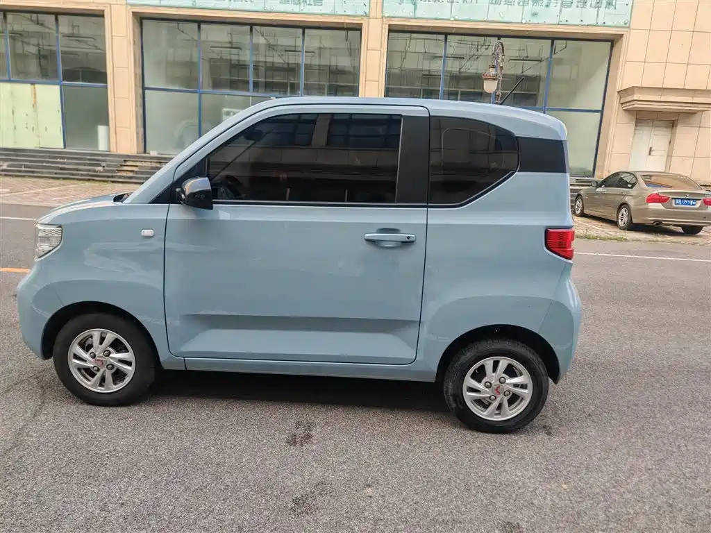 Wuling MINIEV — миниатюра 7