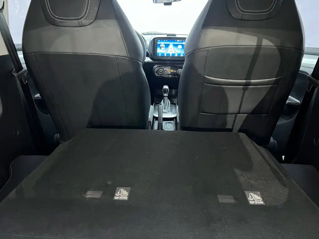 Roewe Clever — миниатюра 13