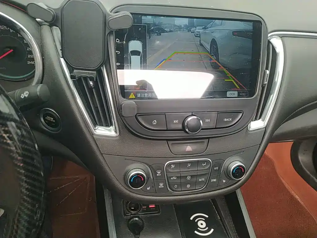 Chevrolet Malibu XL — миниатюра 13