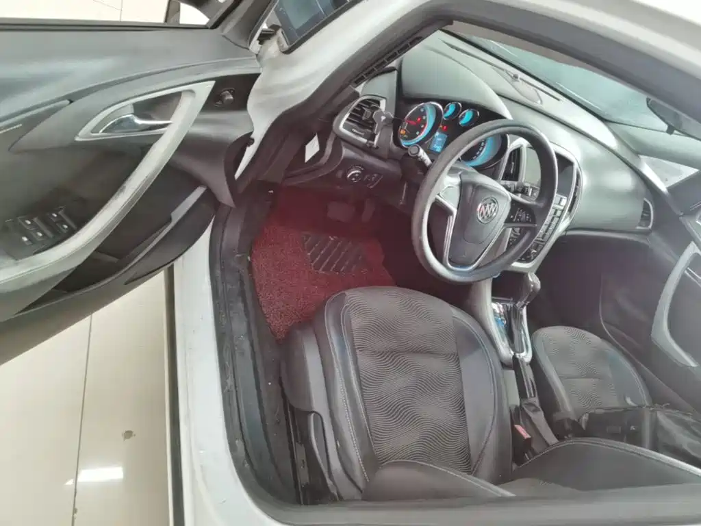 Buick Excelle — миниатюра 21