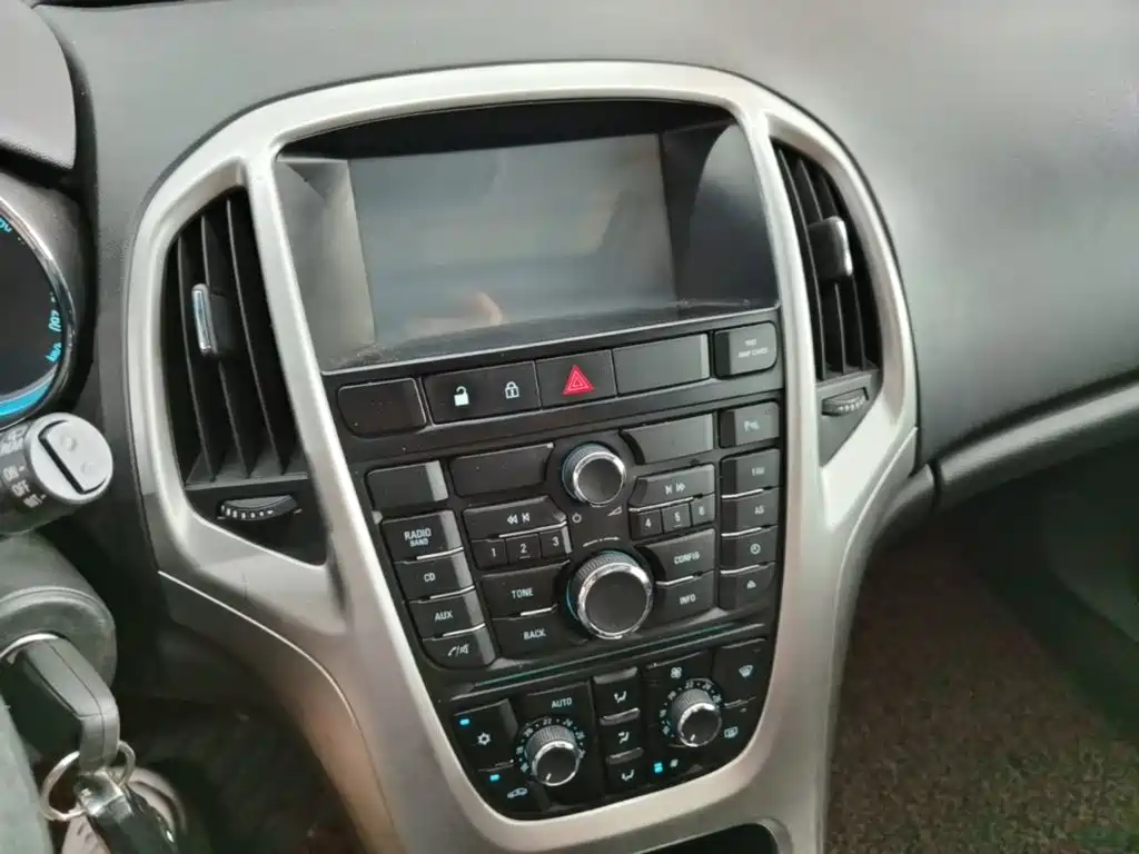 Buick Excelle — миниатюра 18