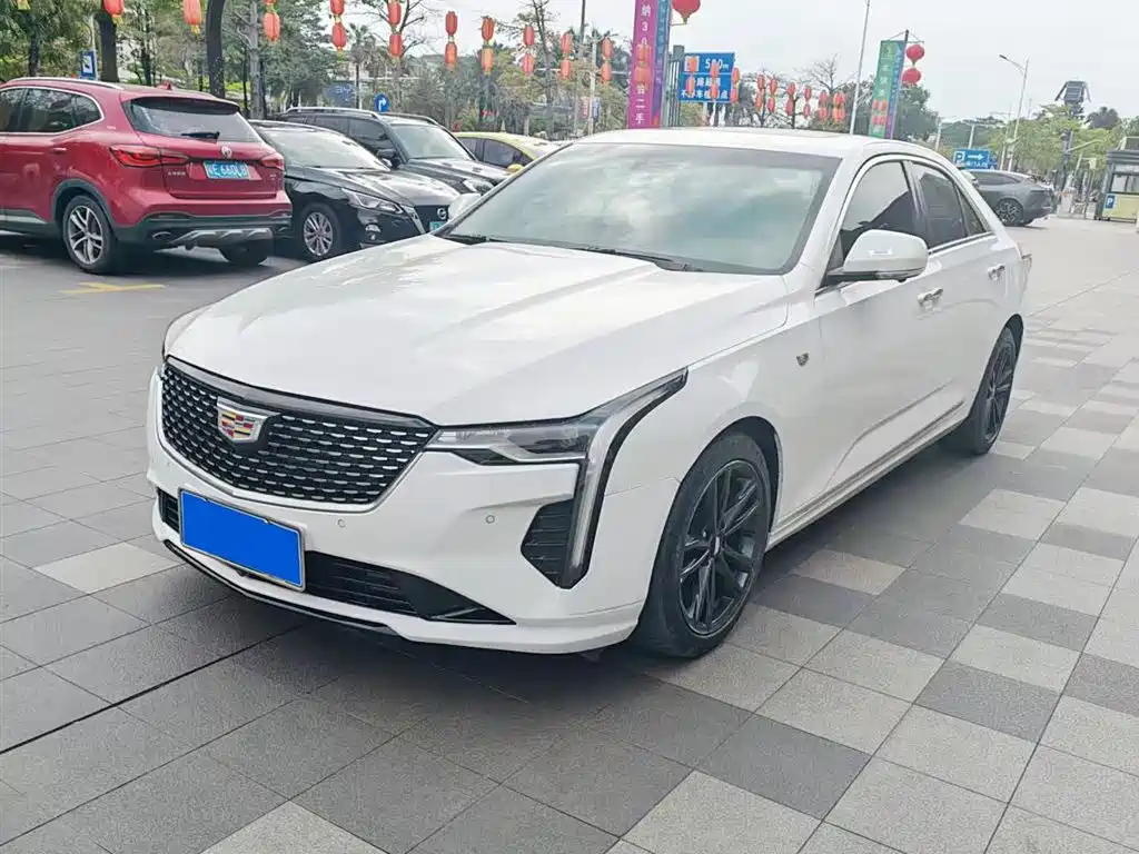 Cadillac CT4 2021