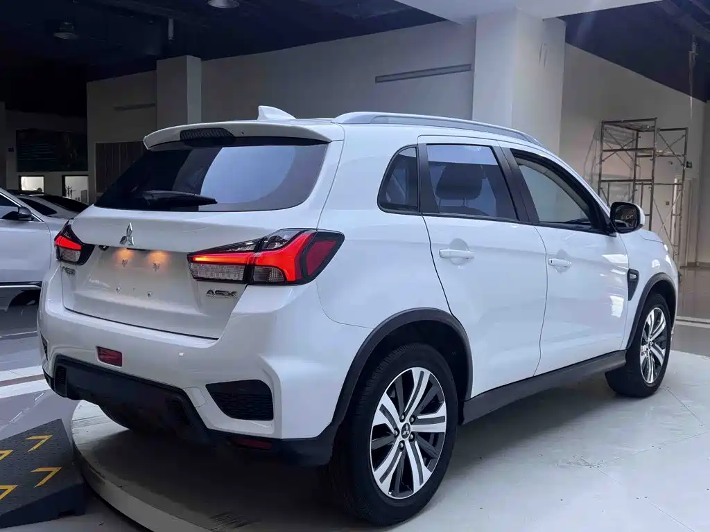 Mitsubishi ASX — миниатюра 6