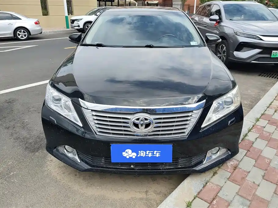 Toyota Camry 2012 2.5G Luxury