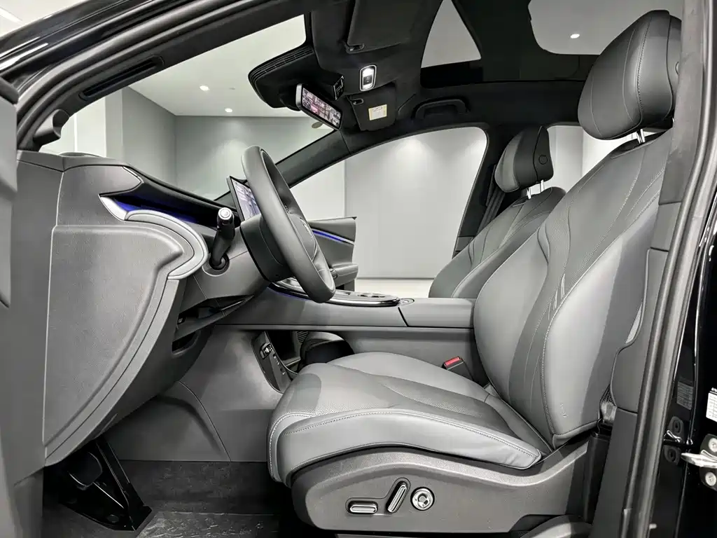 XPeng G7 — миниатюра 4