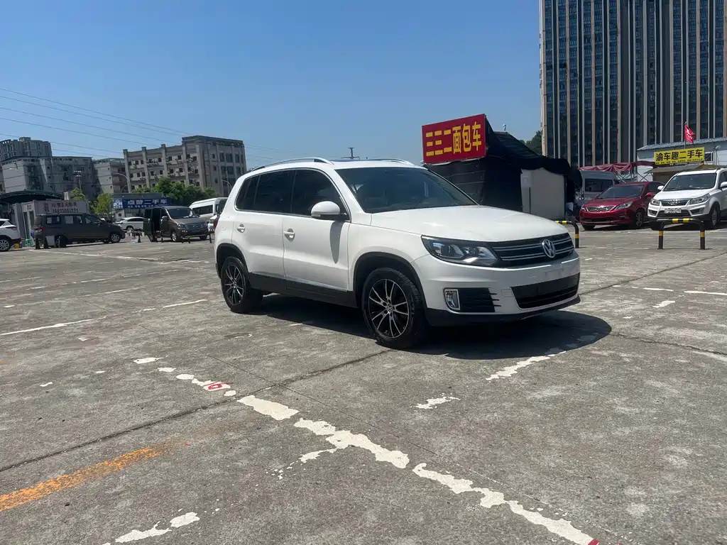 Volkswagen Tiguan — миниатюра 2
