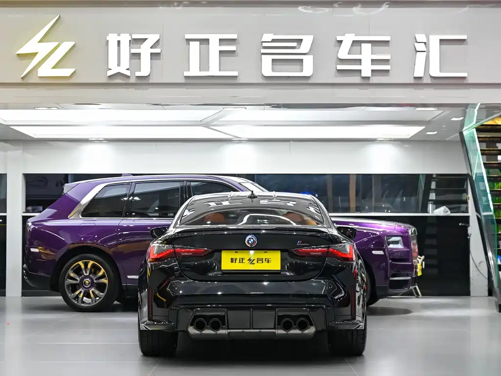 BMW M4 2022 M4