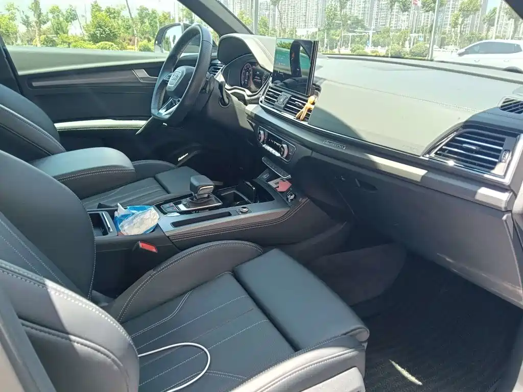 Audi Q5L — миниатюра 7