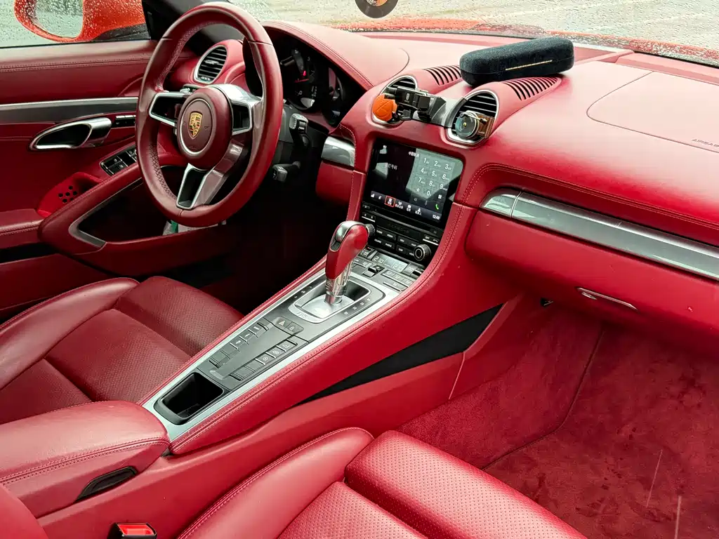 Porsche 718 2020 Cayman 2.0T