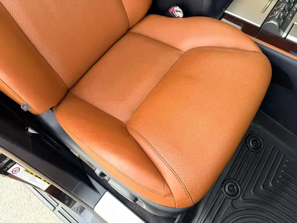 Lexus LX — миниатюра 4