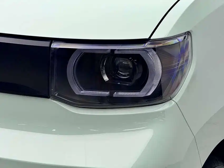 Wuling MINIEV — миниатюра 8