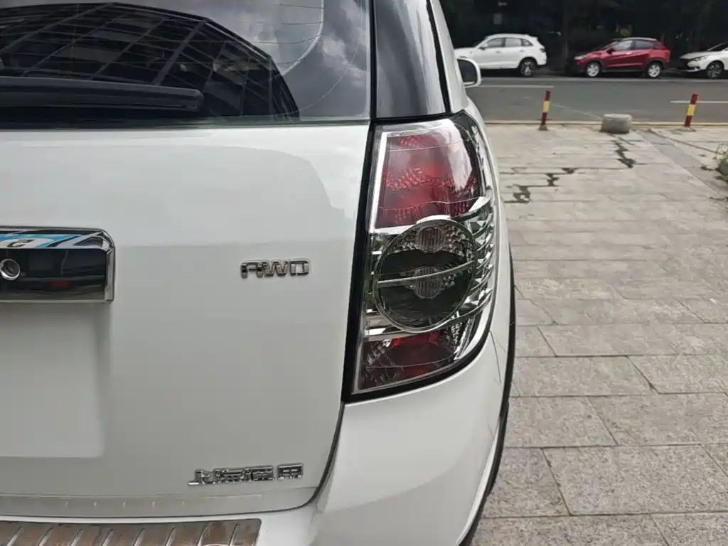 Chevrolet Captiva — миниатюра 8