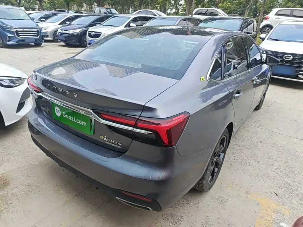 Roewe i6 MAX New Energy — миниатюра 7