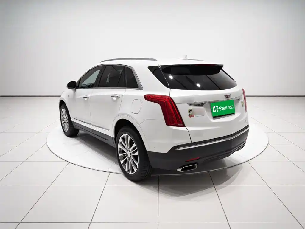 Cadillac XT5 — миниатюра 4