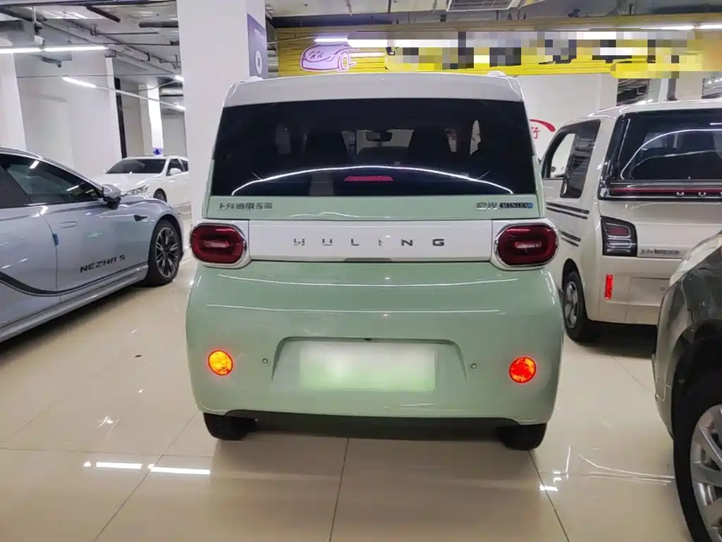 Wuling MINIEV — миниатюра 6
