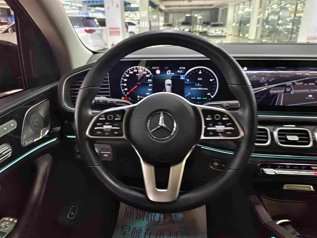 Mercedes-Benz GLS — миниатюра 12