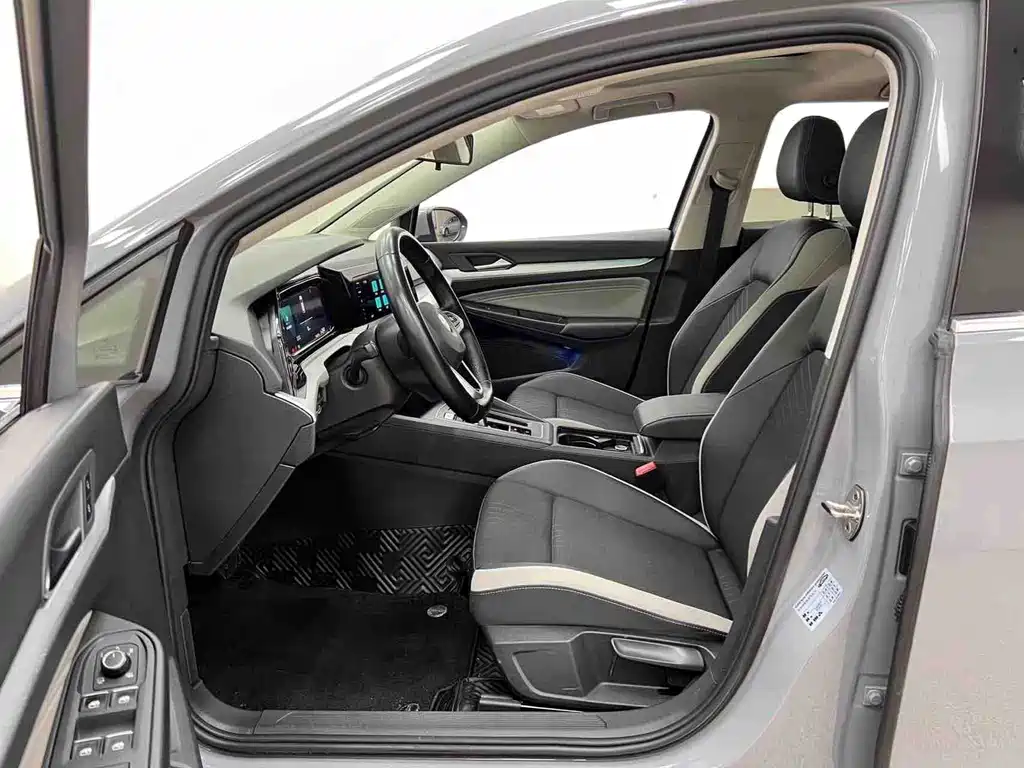 Volkswagen Golf — миниатюра 9