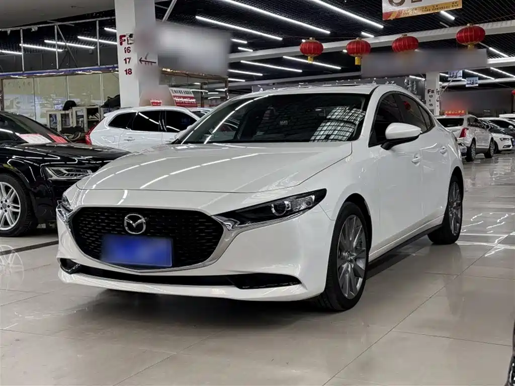 Mazda 3 Axela 2023